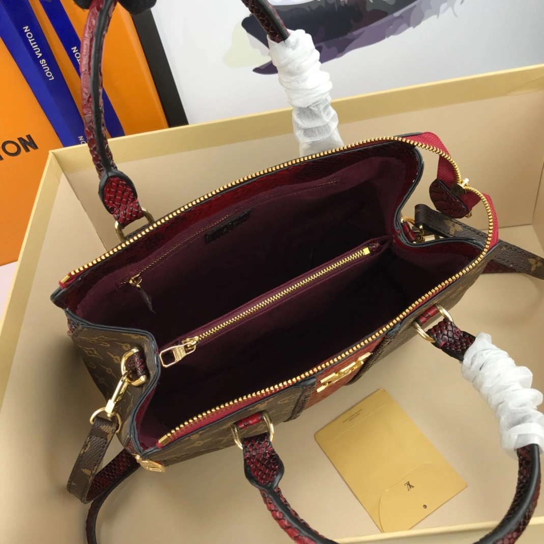Durable 8592 Louis Vuitton AAA Quality Handbags For Women