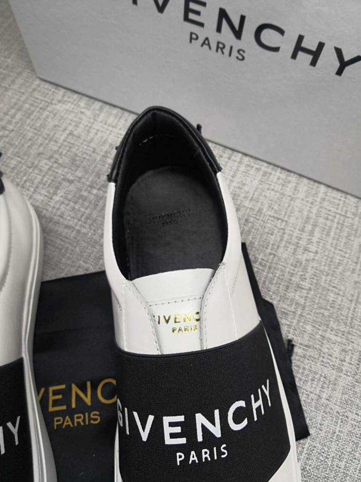Durable 8661 Givenchy Casual Shoes For Women