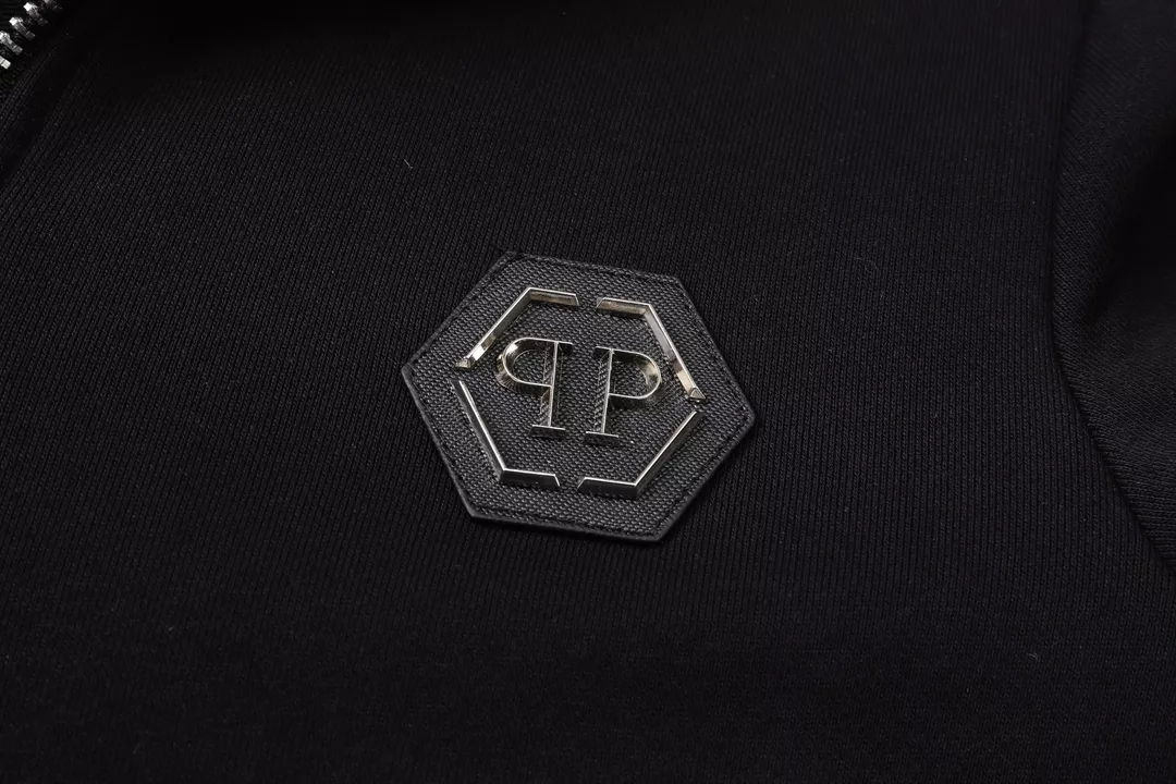 Durable 8671 Philipp Plein PP Tracksuits Long Sleeved For Men