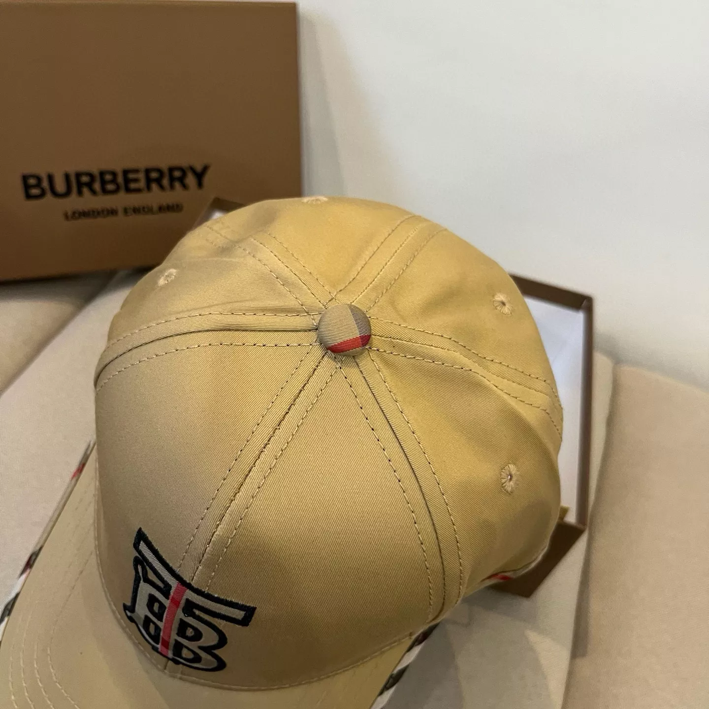 Durable 8721 Burberry Caps