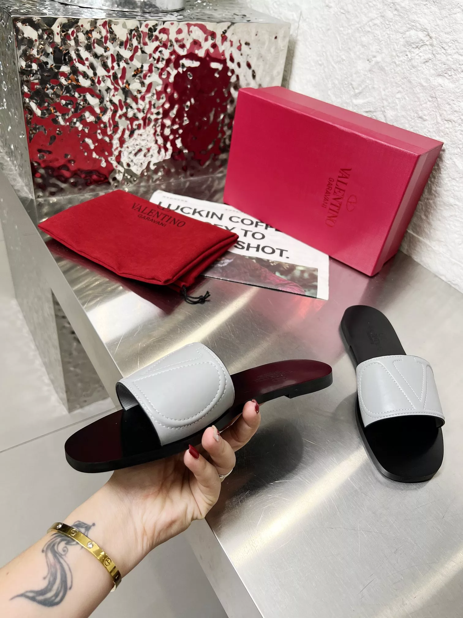 Durable 8736 Valentino Slippers For Women