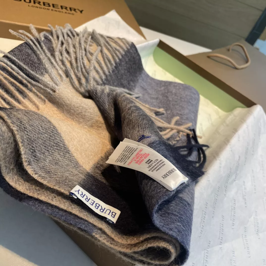 Durable 8746 Burberry Scarf For Women