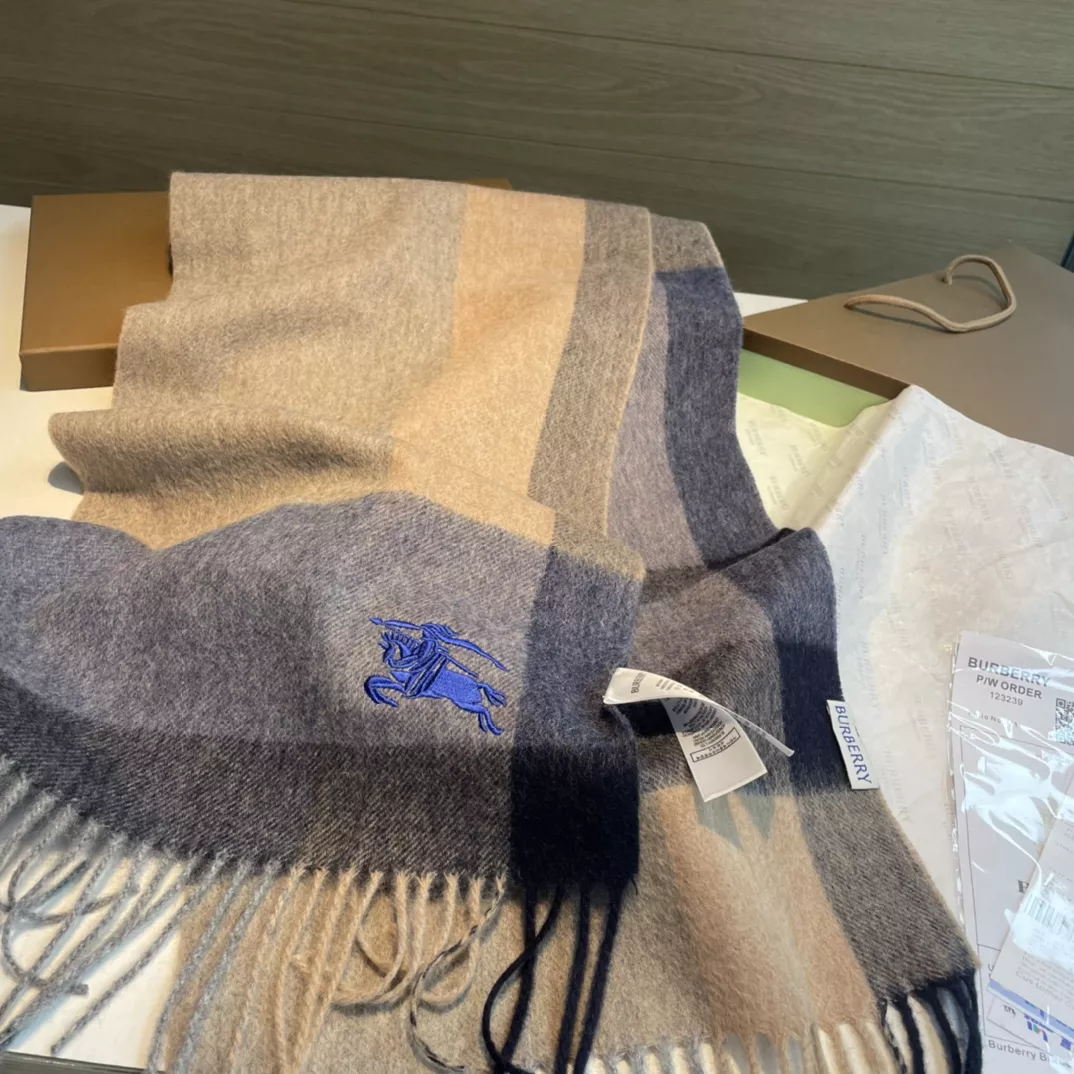 Durable 8746 Burberry Scarf For Women