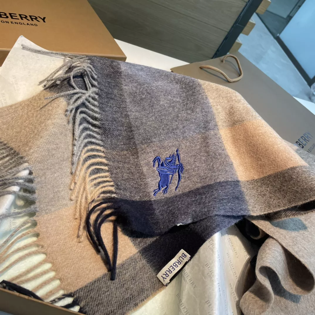 Durable 8746 Burberry Scarf For Women