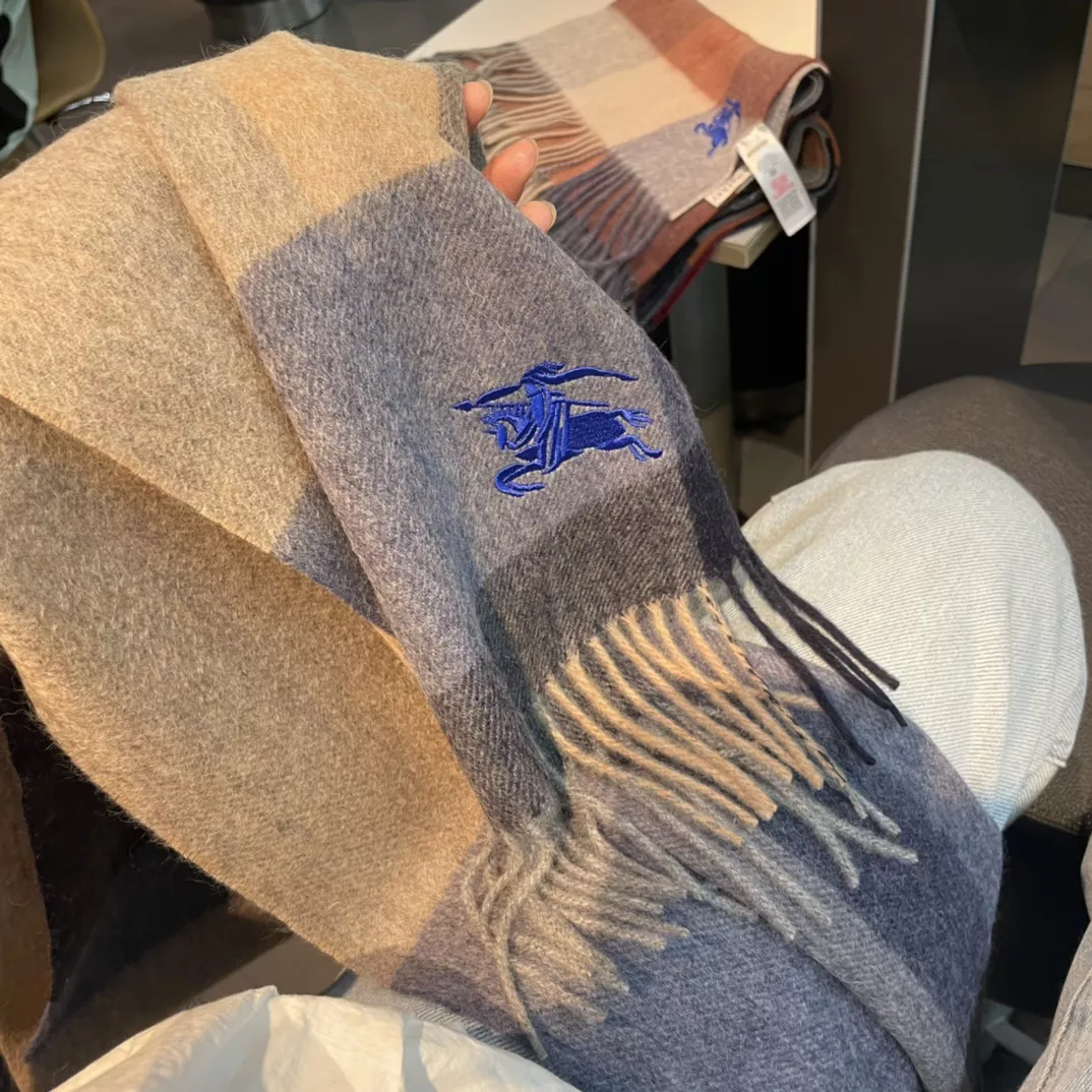 Durable 8746 Burberry Scarf For Women