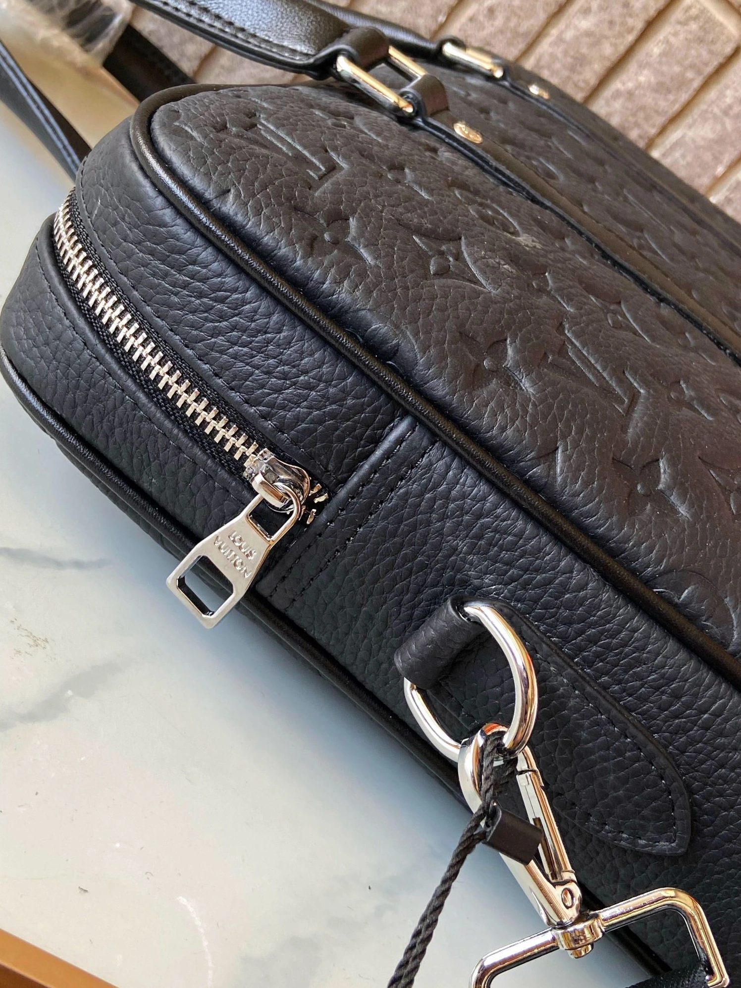 Durable 8816 Louis Vuitton AAA Man Handbags