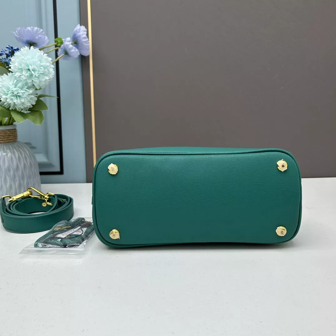 Durable 8828 Prada AAA Quality Handbags For Women