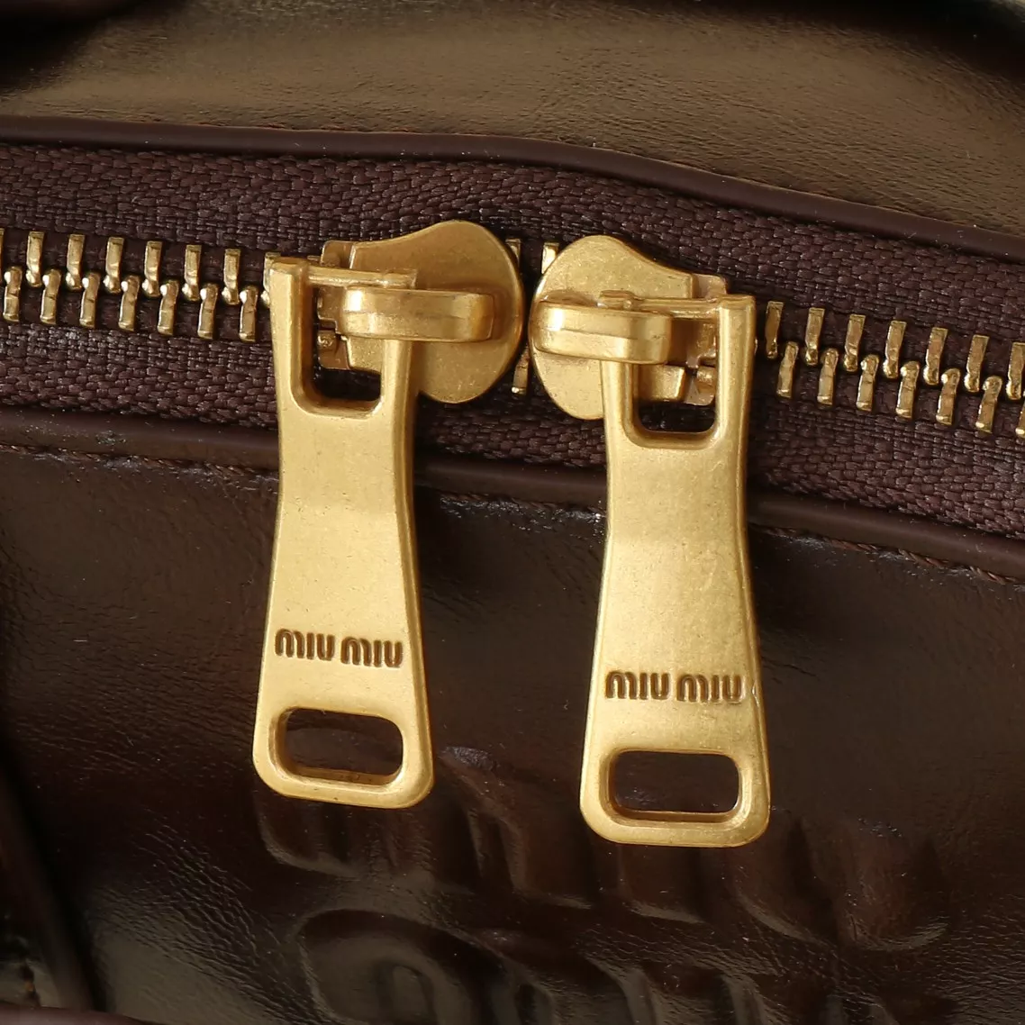 Durable 8848 MIU MIU AAA Quality Handbags For Women