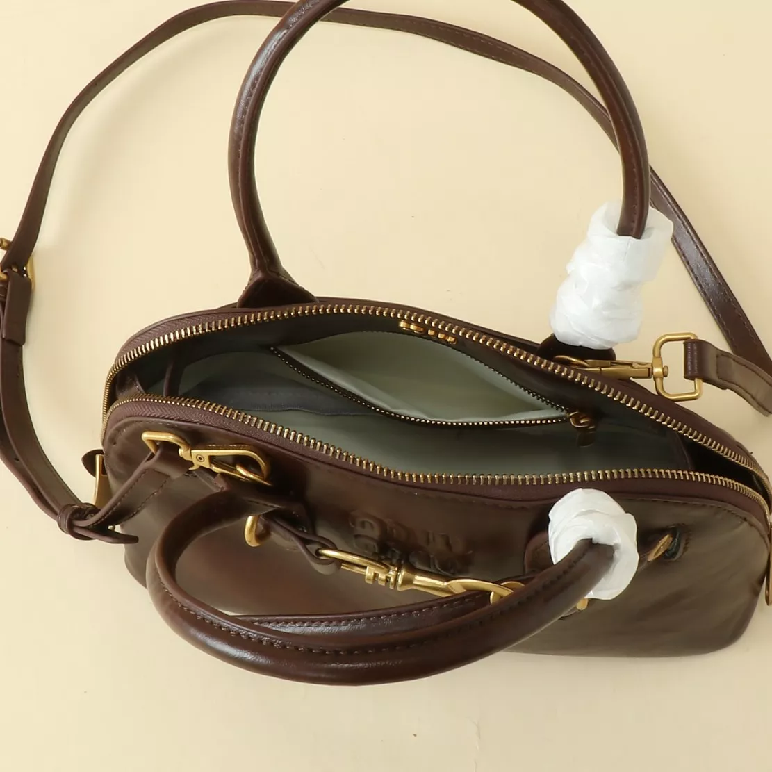 Durable 8848 MIU MIU AAA Quality Handbags For Women