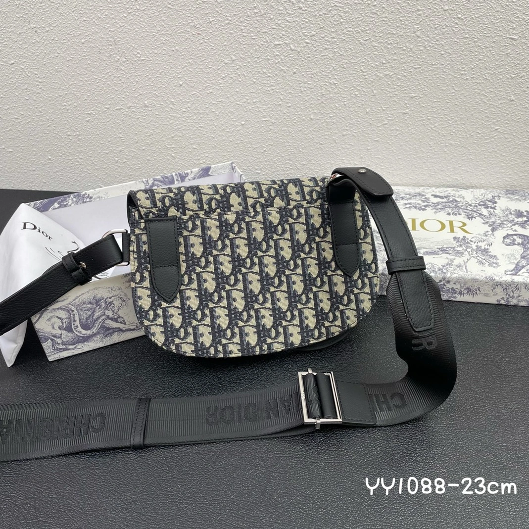 Durable 8879 Christian Dior AAA Man Messenger Bags