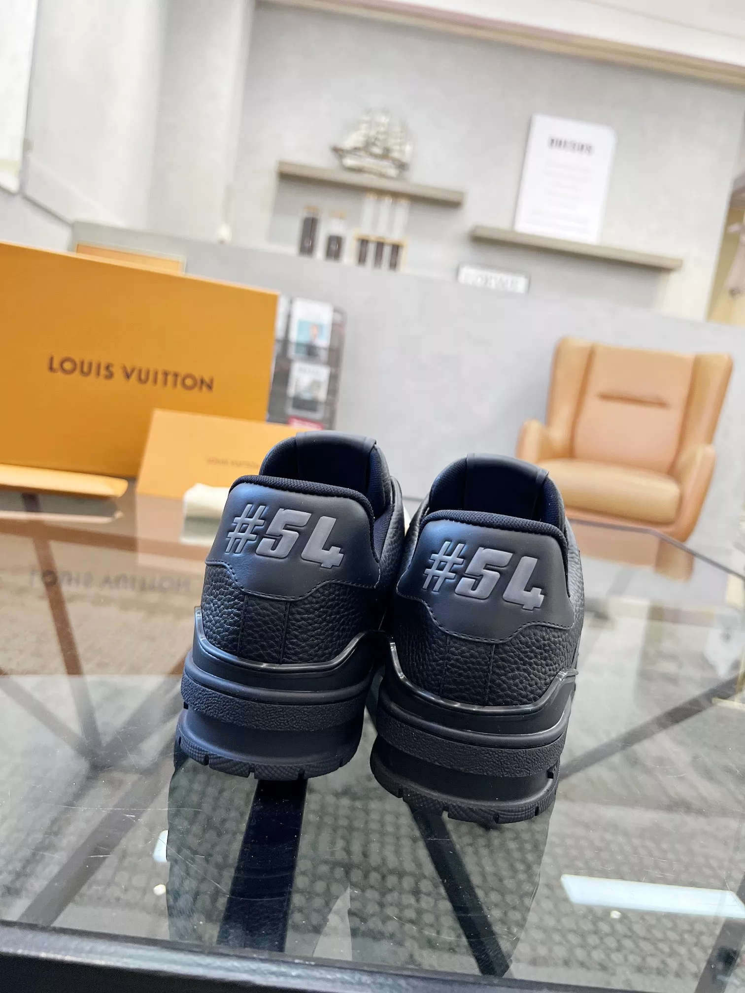 Durable 8909 Louis Vuitton Casual Shoes For Men