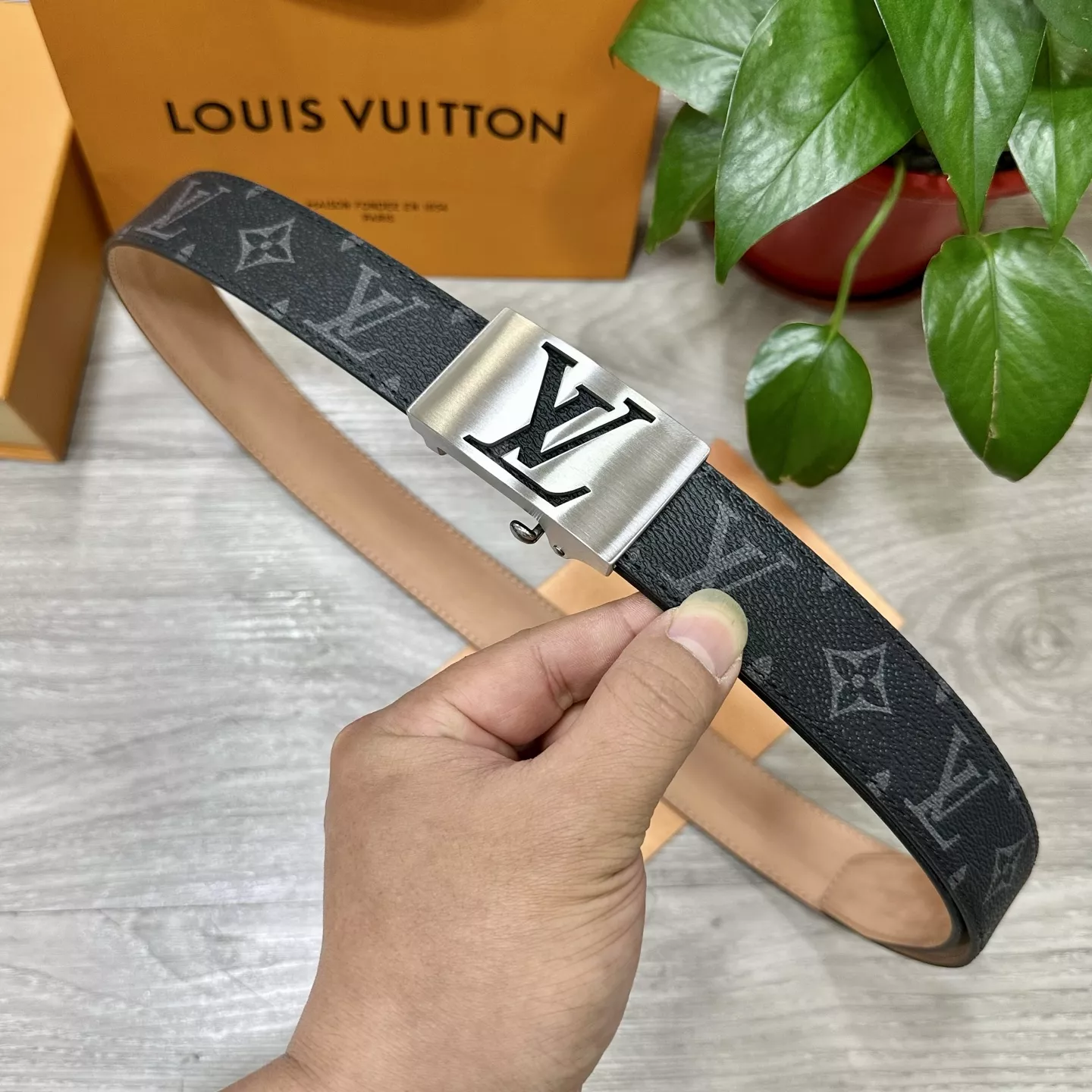 Durable 8939 Louis Vuitton AAA Quality Belts In 3.5cm For Men