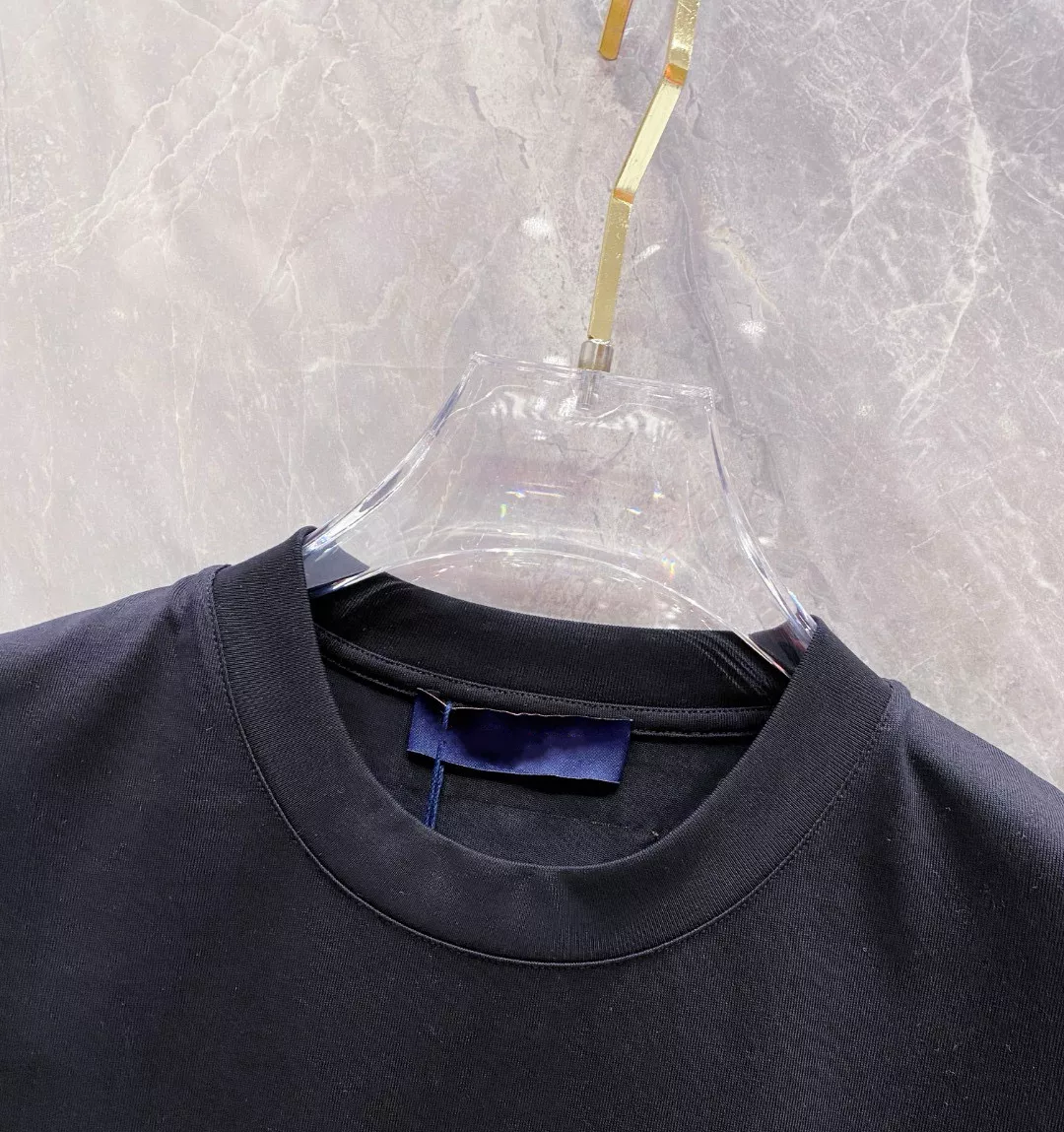 Durable 8968 Louis Vuitton LV T-Shirts Short Sleeved For Unisex
