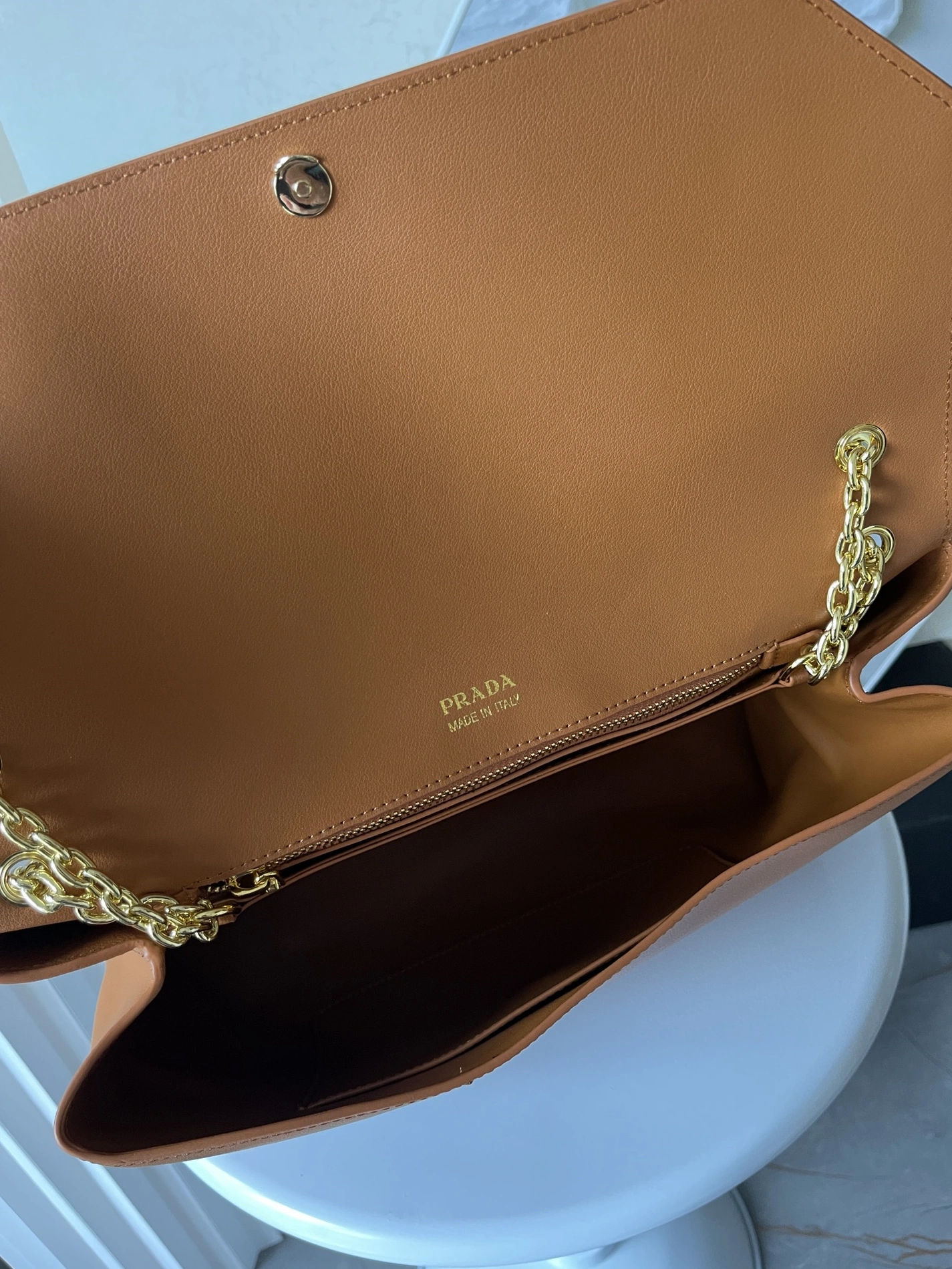 Durable 9001 Prada AAA Quality Shoulder Bags For Women
