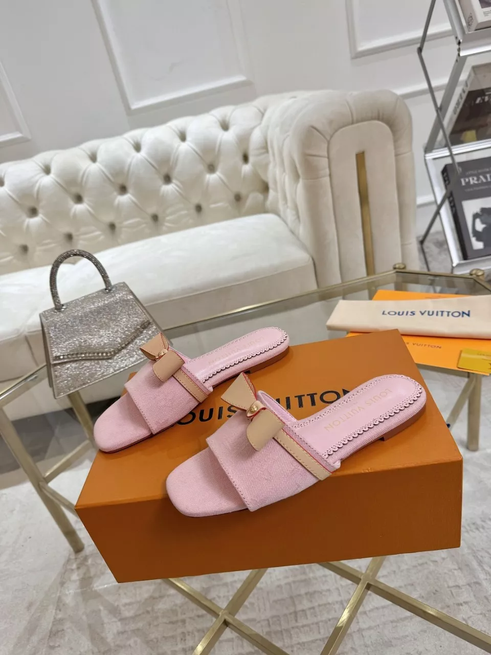 Durable 9052 Louis Vuitton Slippers For Women