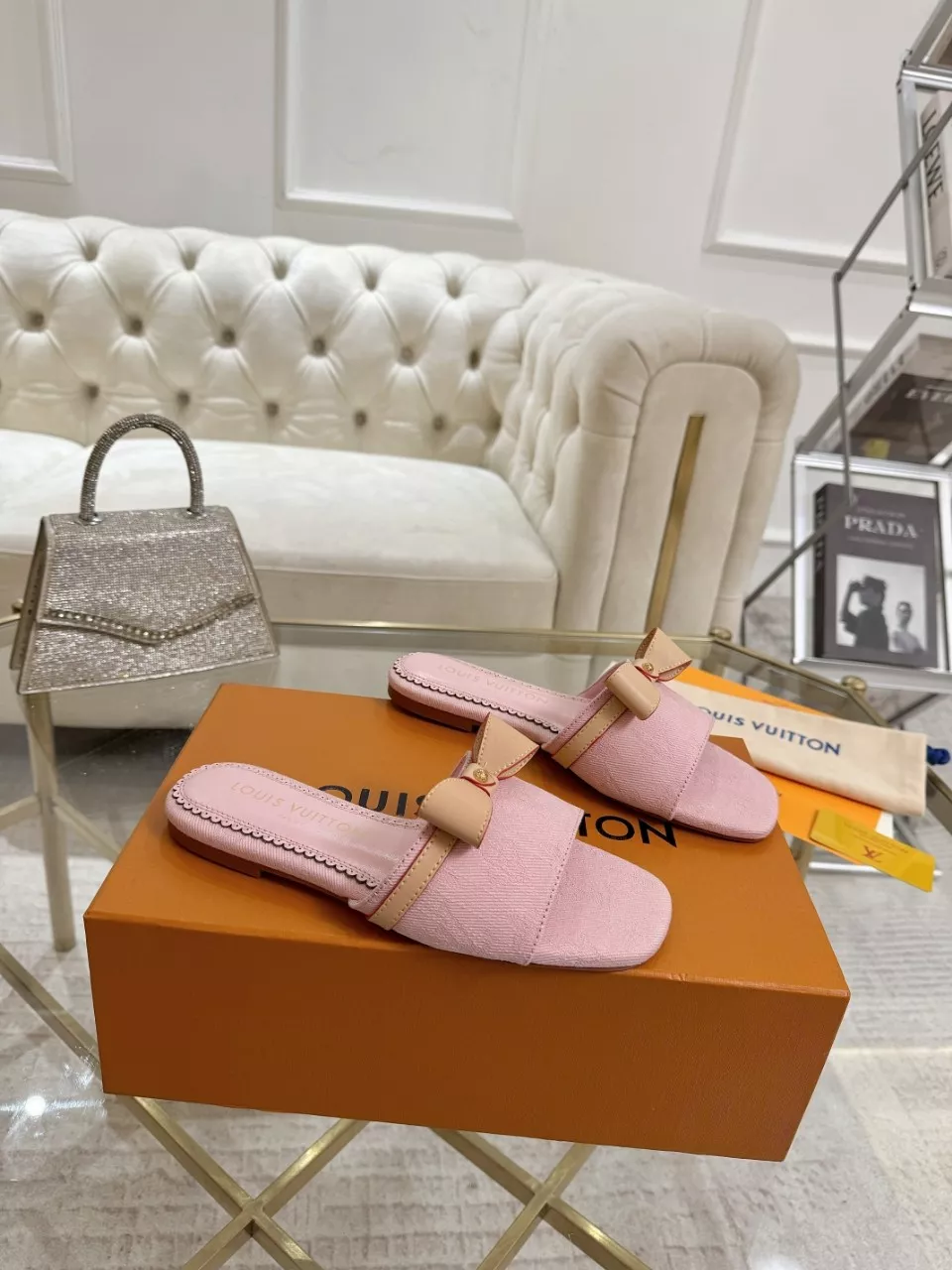 Durable 9052 Louis Vuitton Slippers For Women