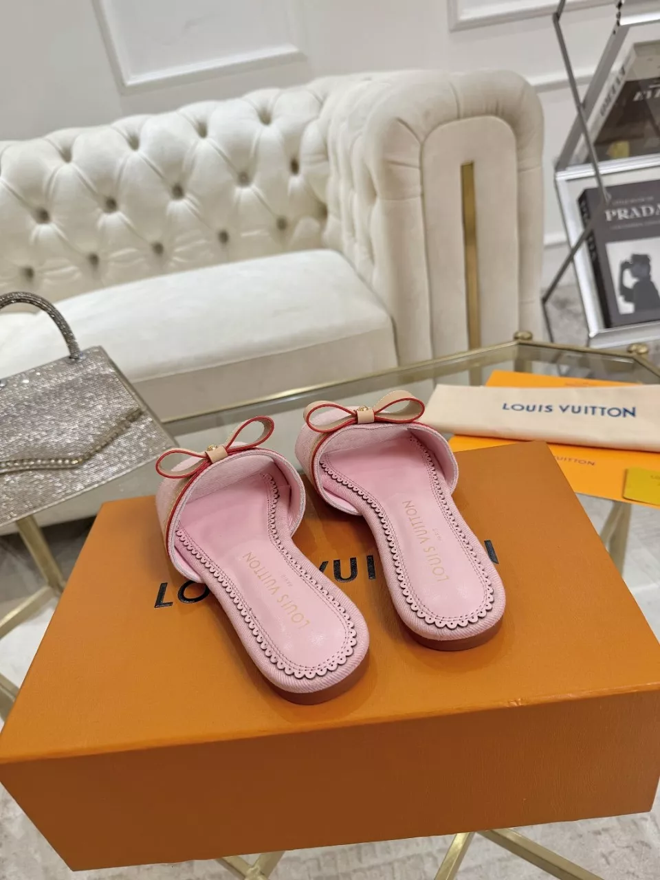 Durable 9052 Louis Vuitton Slippers For Women