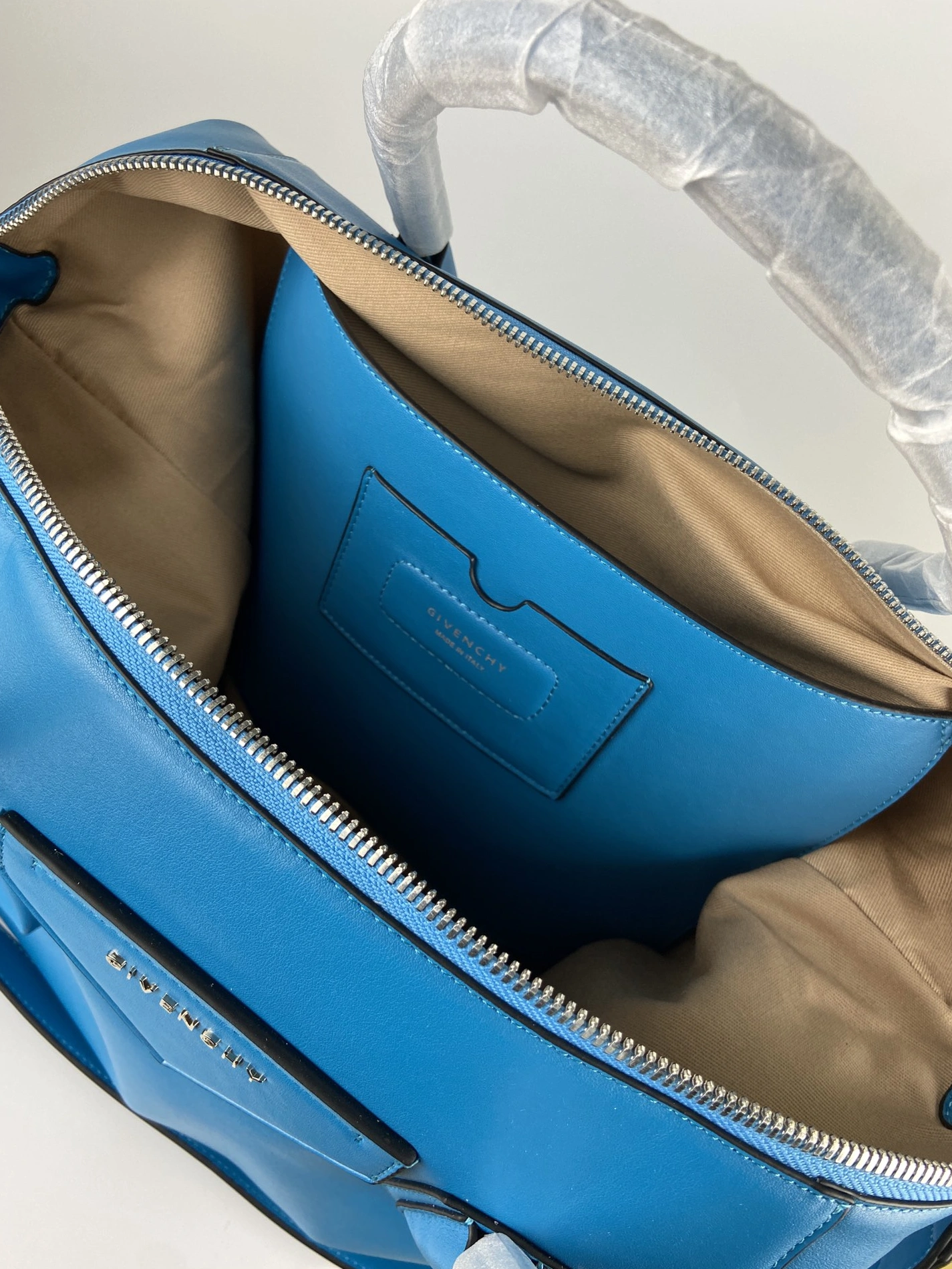Durable 9067 Givenchy AAA Quality Handbags For Women