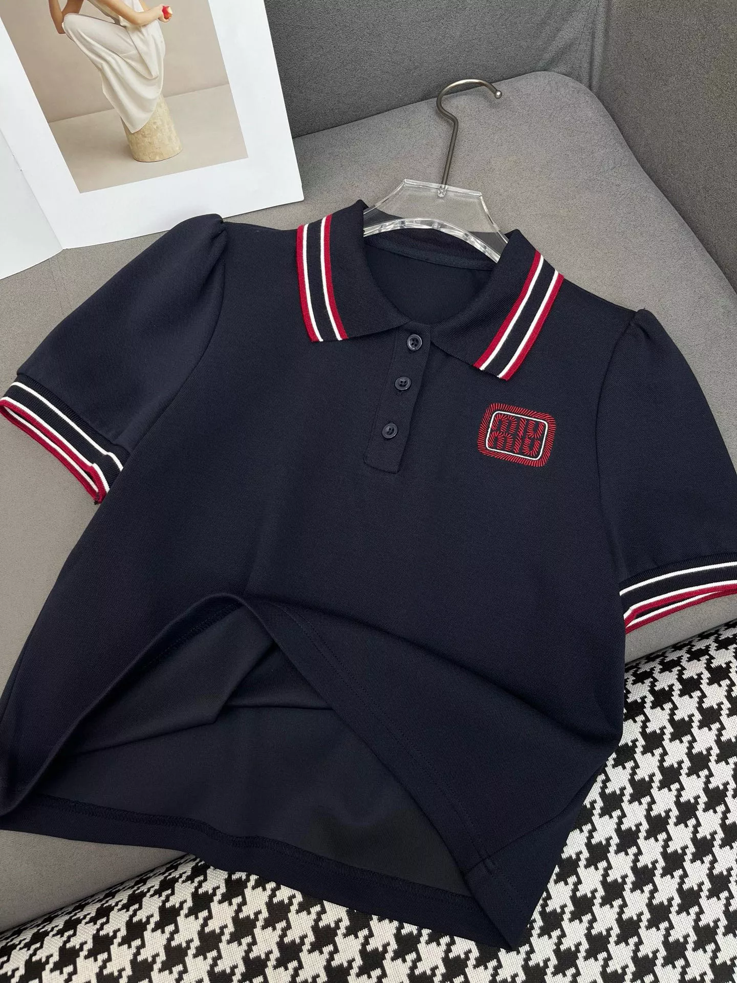 Durable 9099 MIU MIU Tracksuits Short Sleeved For Women