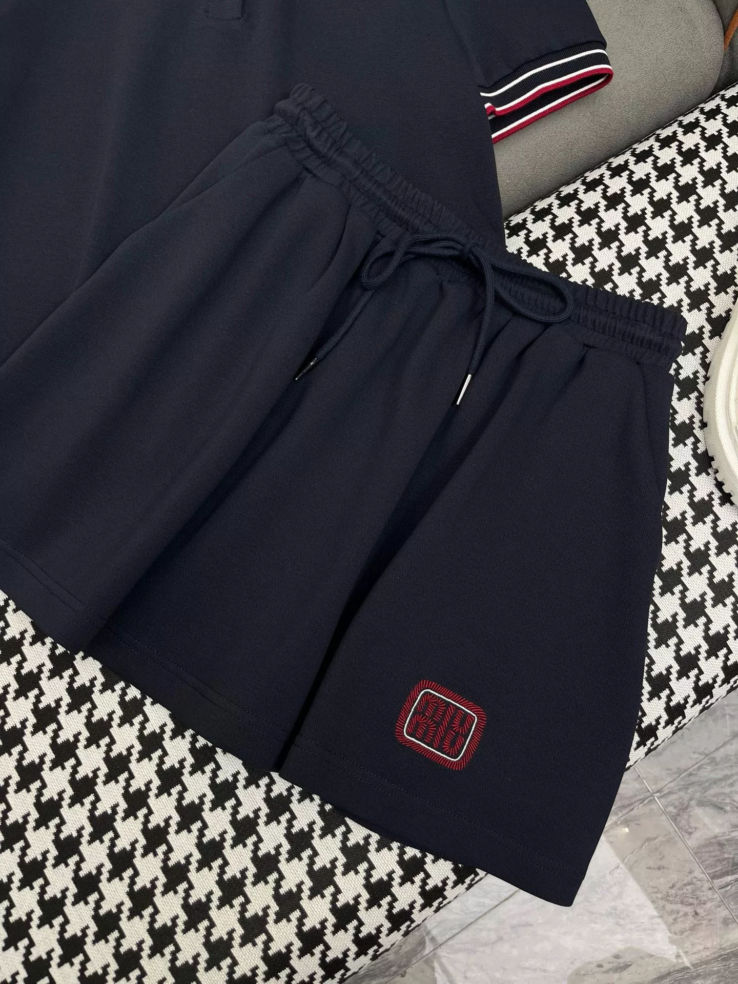 Durable 9099 MIU MIU Tracksuits Short Sleeved For Women