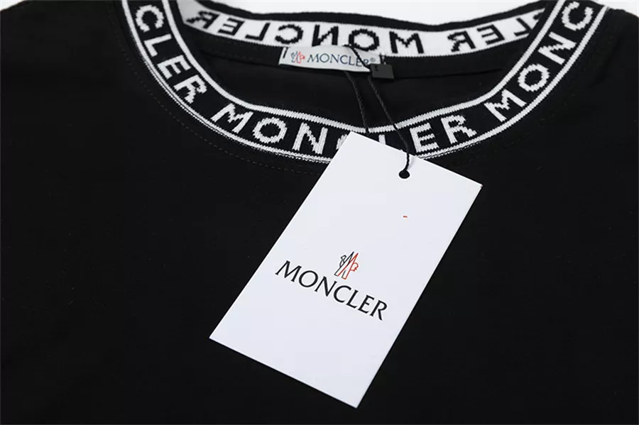 Durable 9164 Moncler T-Shirts Short Sleeved For Men