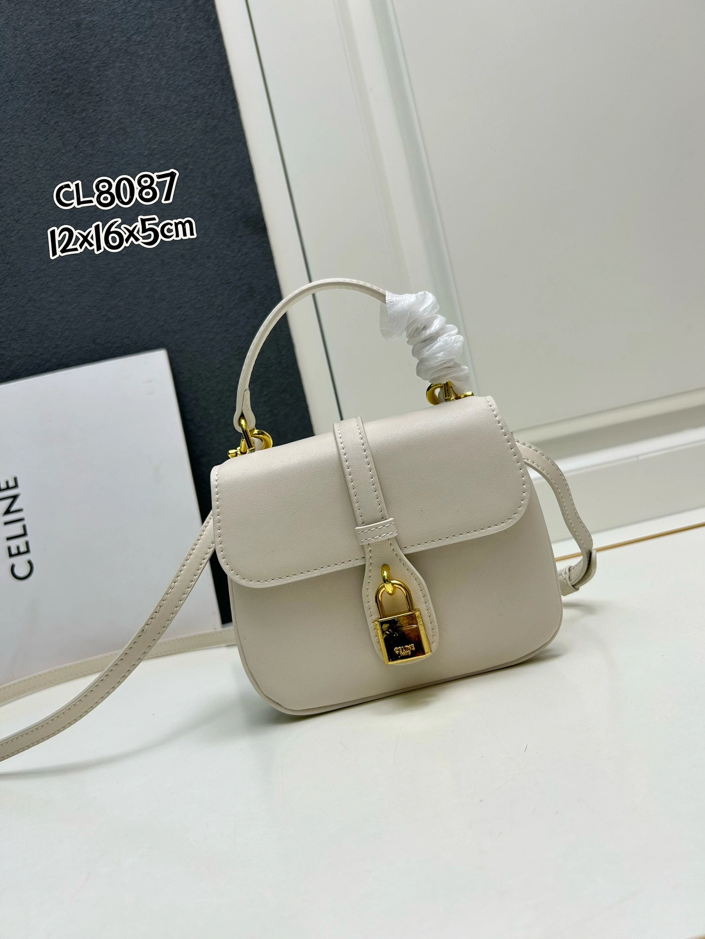 Durable 9182 Celine AAA Quality Messenger Bags For Women