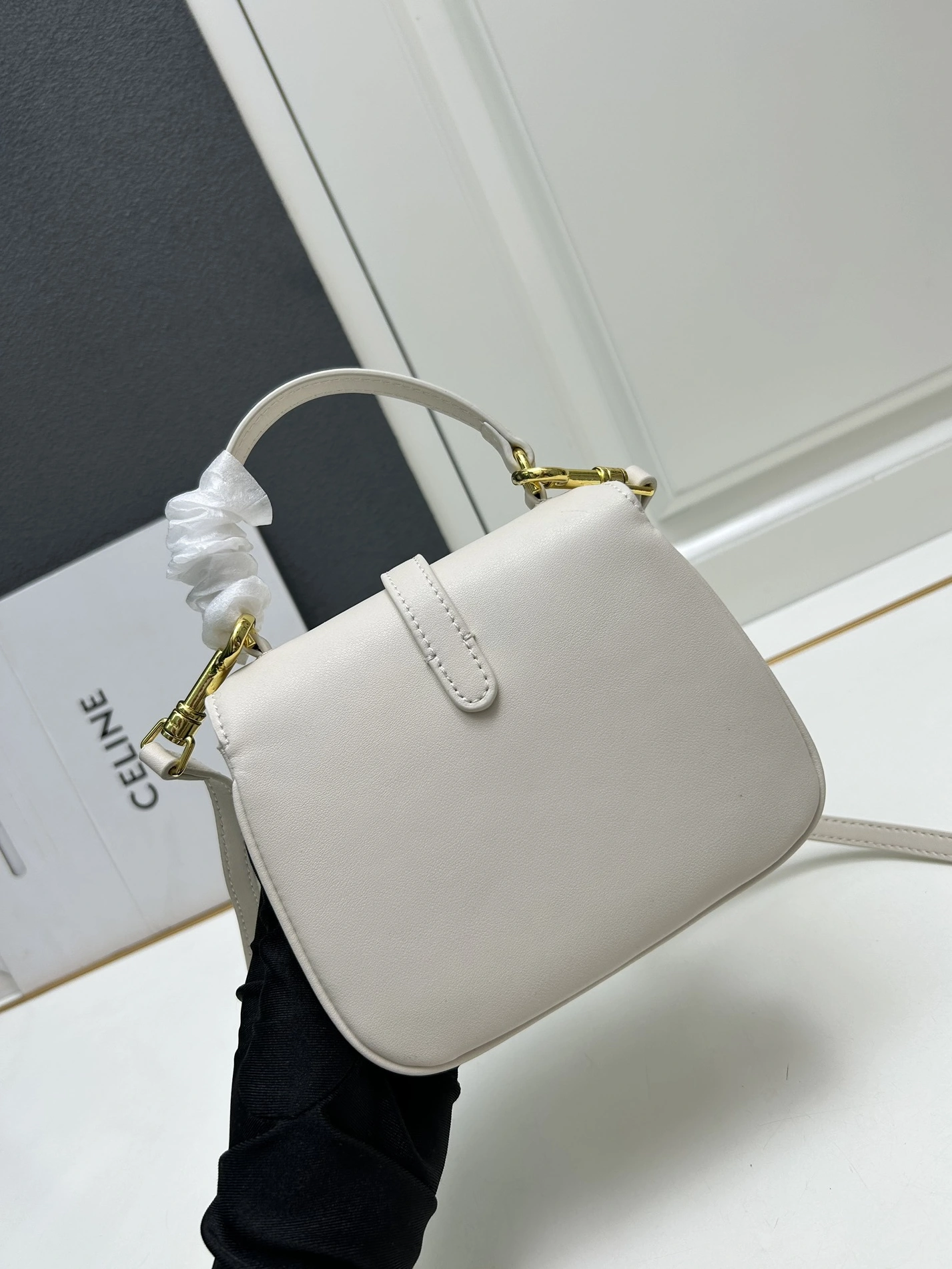 Durable 9182 Celine AAA Quality Messenger Bags For Women