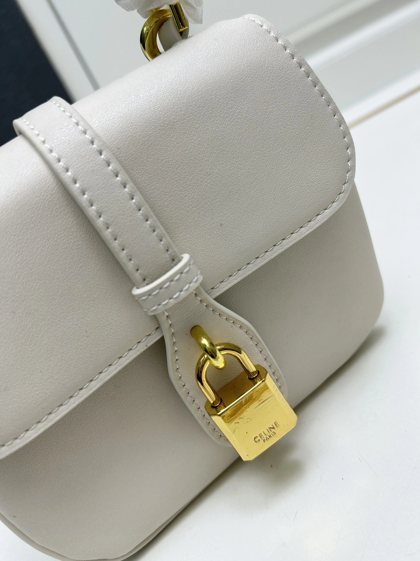 Durable 9182 Celine AAA Quality Messenger Bags For Women