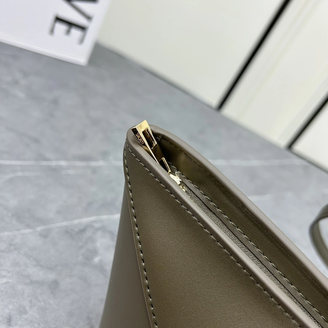 Durable 9257 LOEWE AAA Quality Shoulder Bags For Women