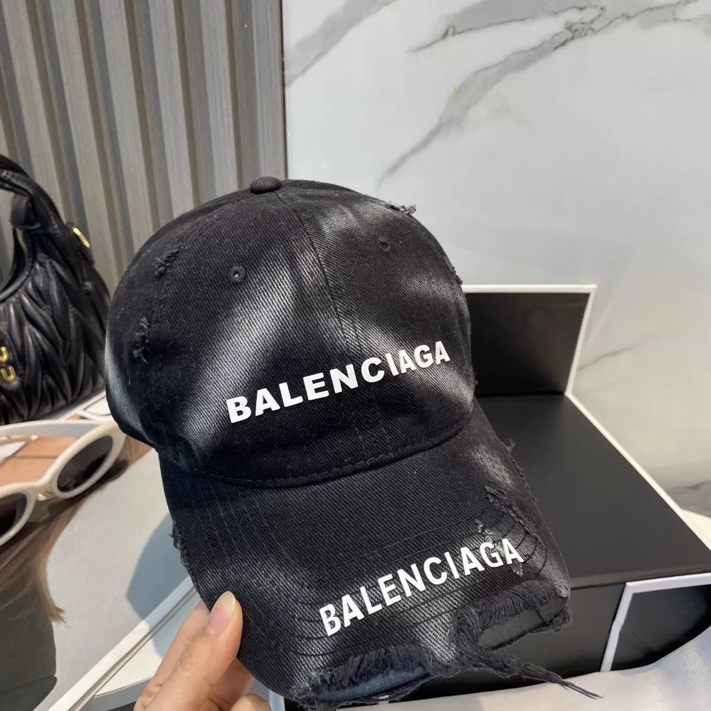 Durable 9291 Balenciaga Caps