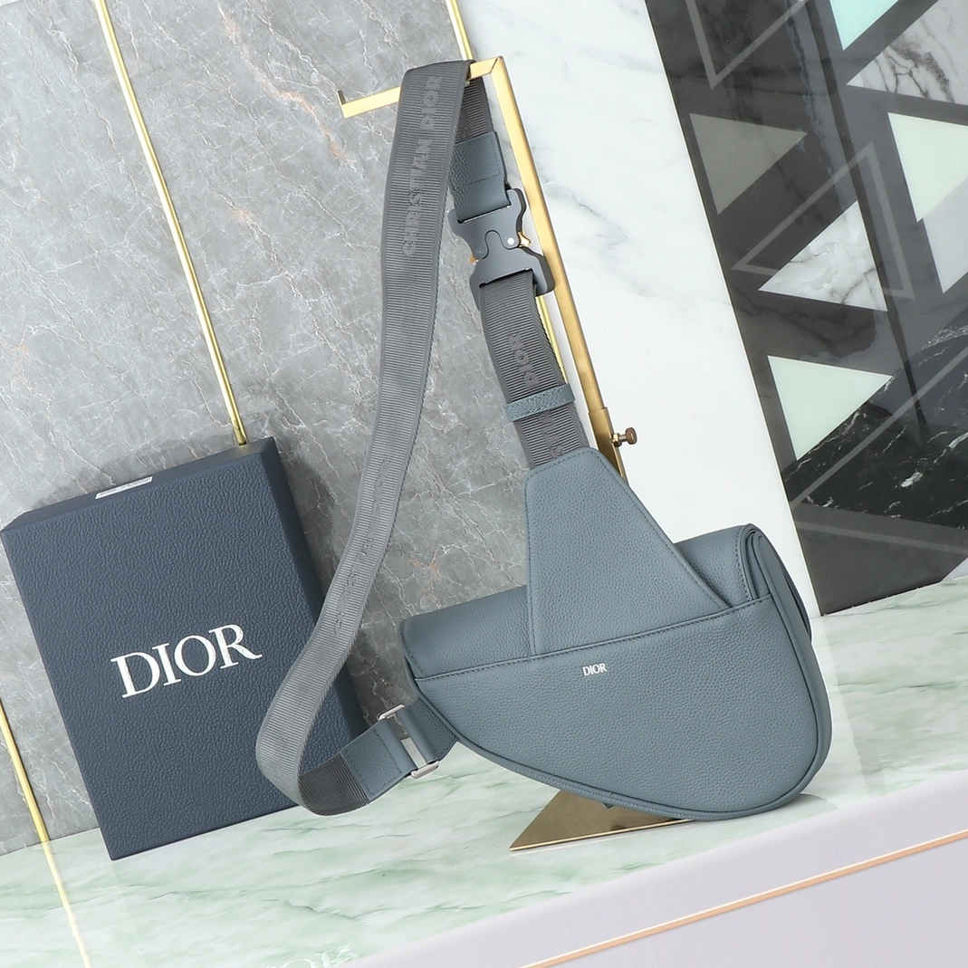 Durable 9425 Christian Dior AAA Man Messenger Bags