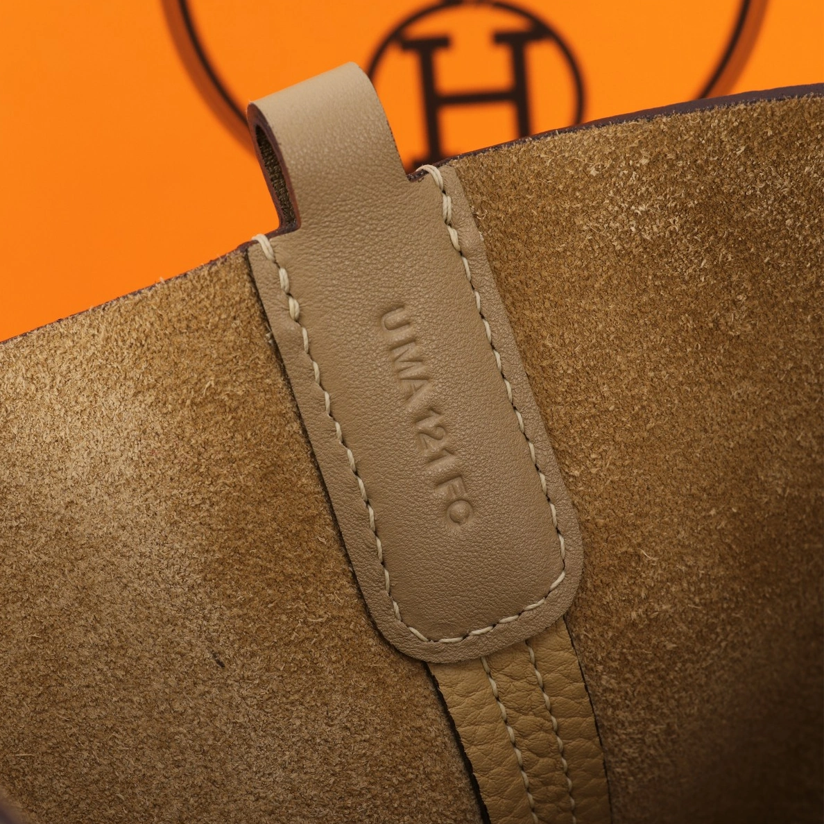 Durable 9470 Hermes AAA Quality Handbags In Silver For Women