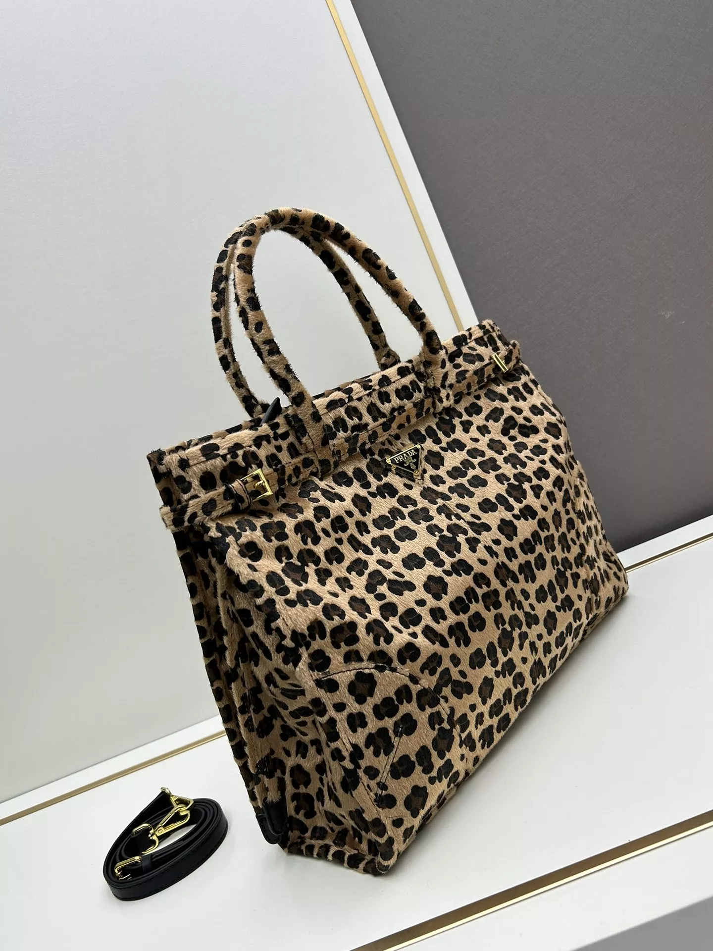 Durable 9471 Prada AAA Quality Handbags For Women