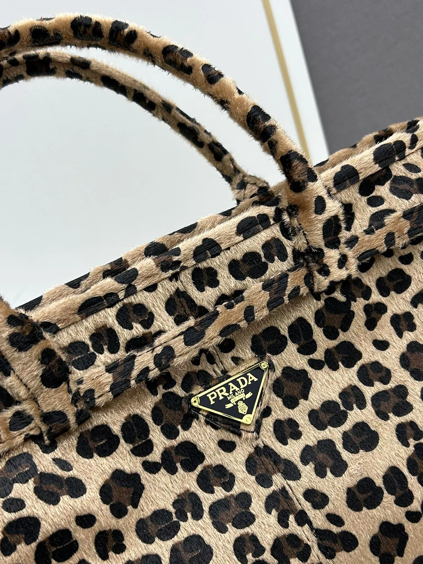 Durable 9471 Prada AAA Quality Handbags For Women