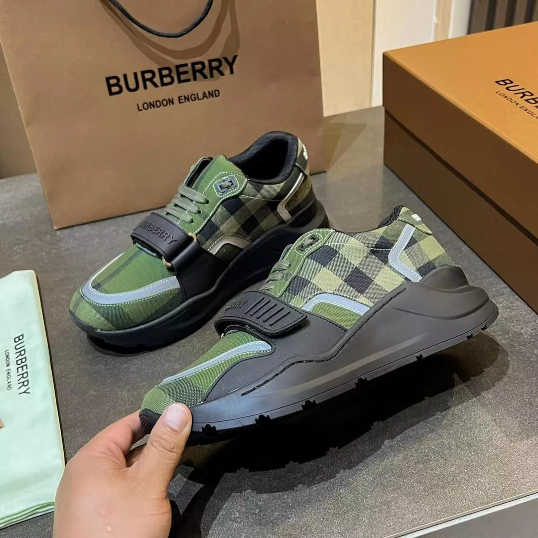 Durable 9503 Burberry Casual Shoes For Men
