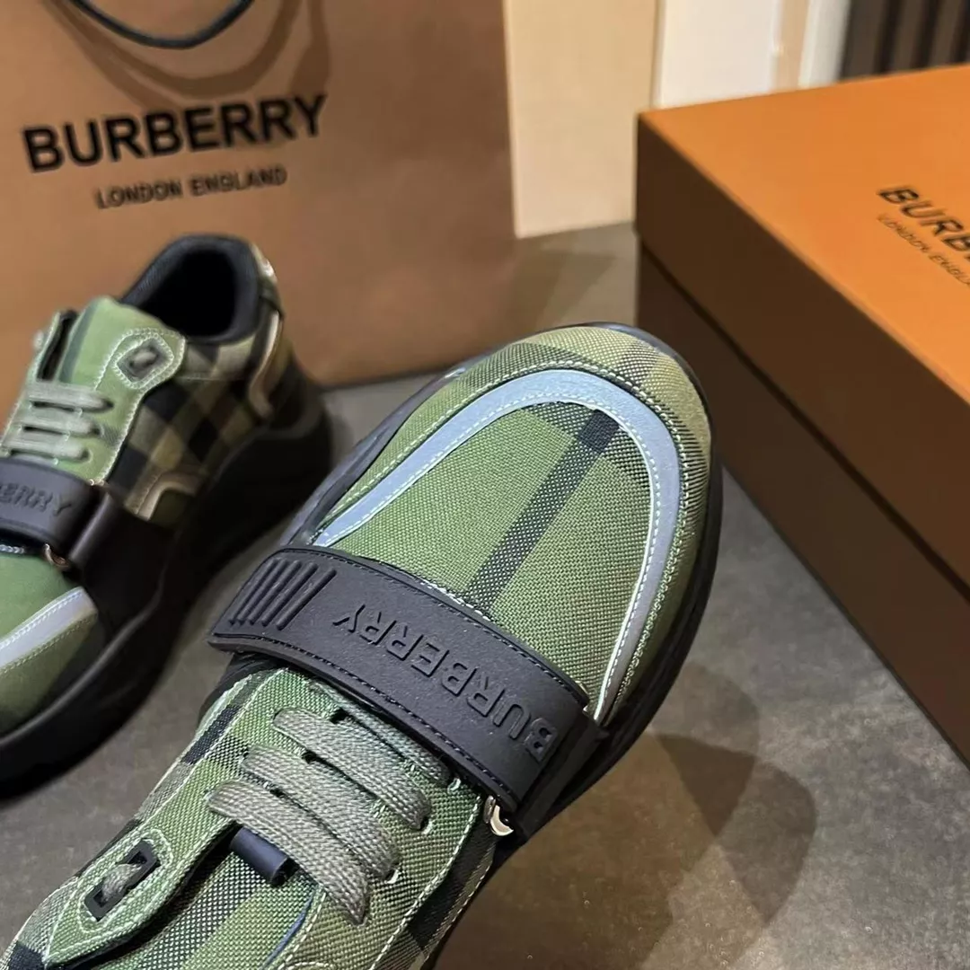 Durable 9503 Burberry Casual Shoes For Men