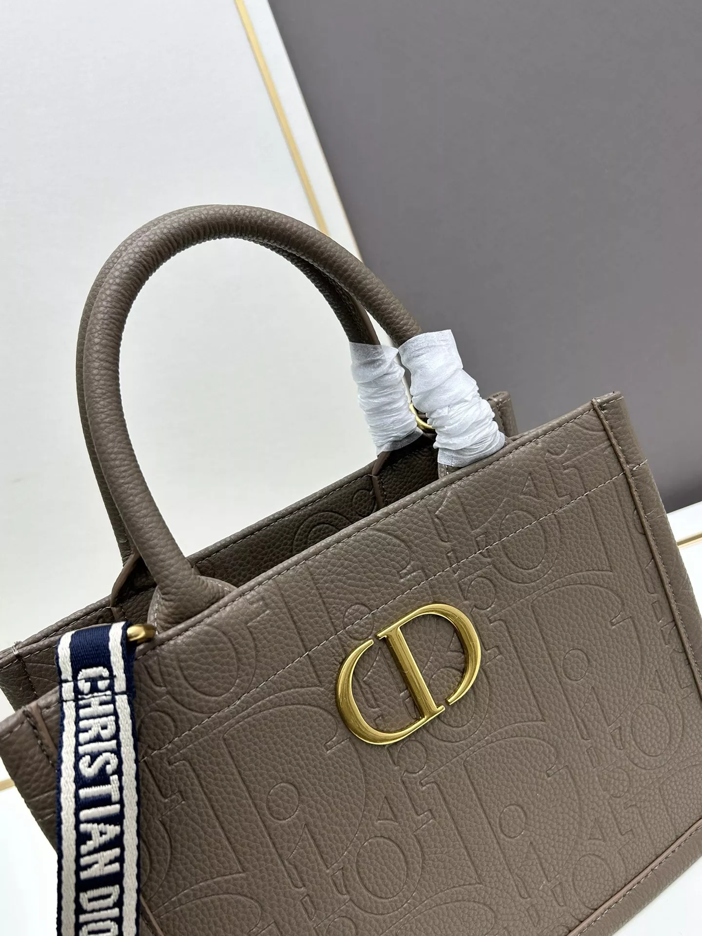 Durable 9523 Christian Dior AAA Quality Handbags For Women