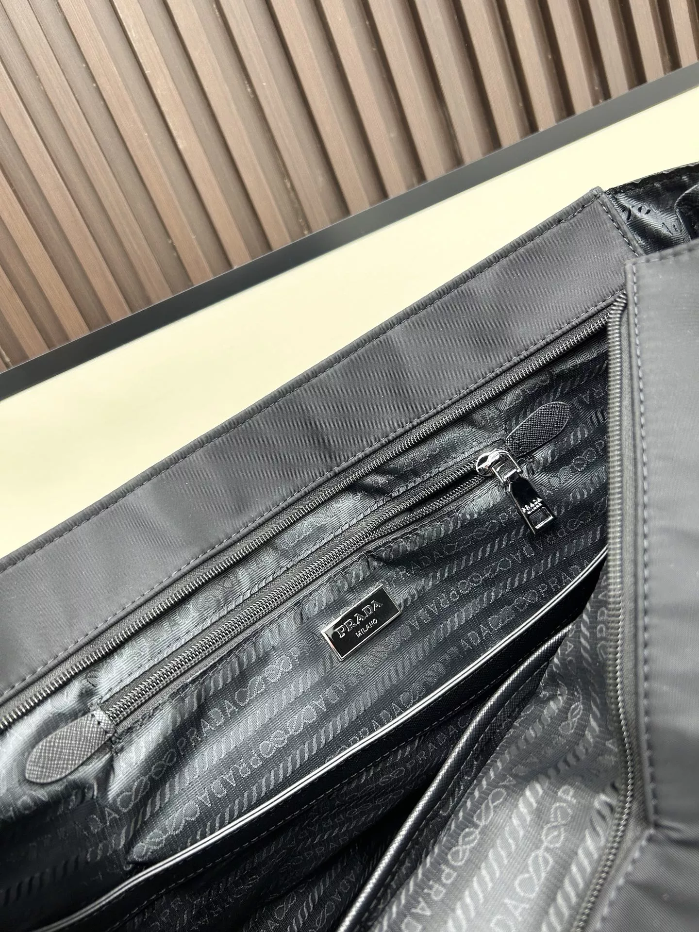 Durable 9523 Prada AAA Quality Handbags For Unisex