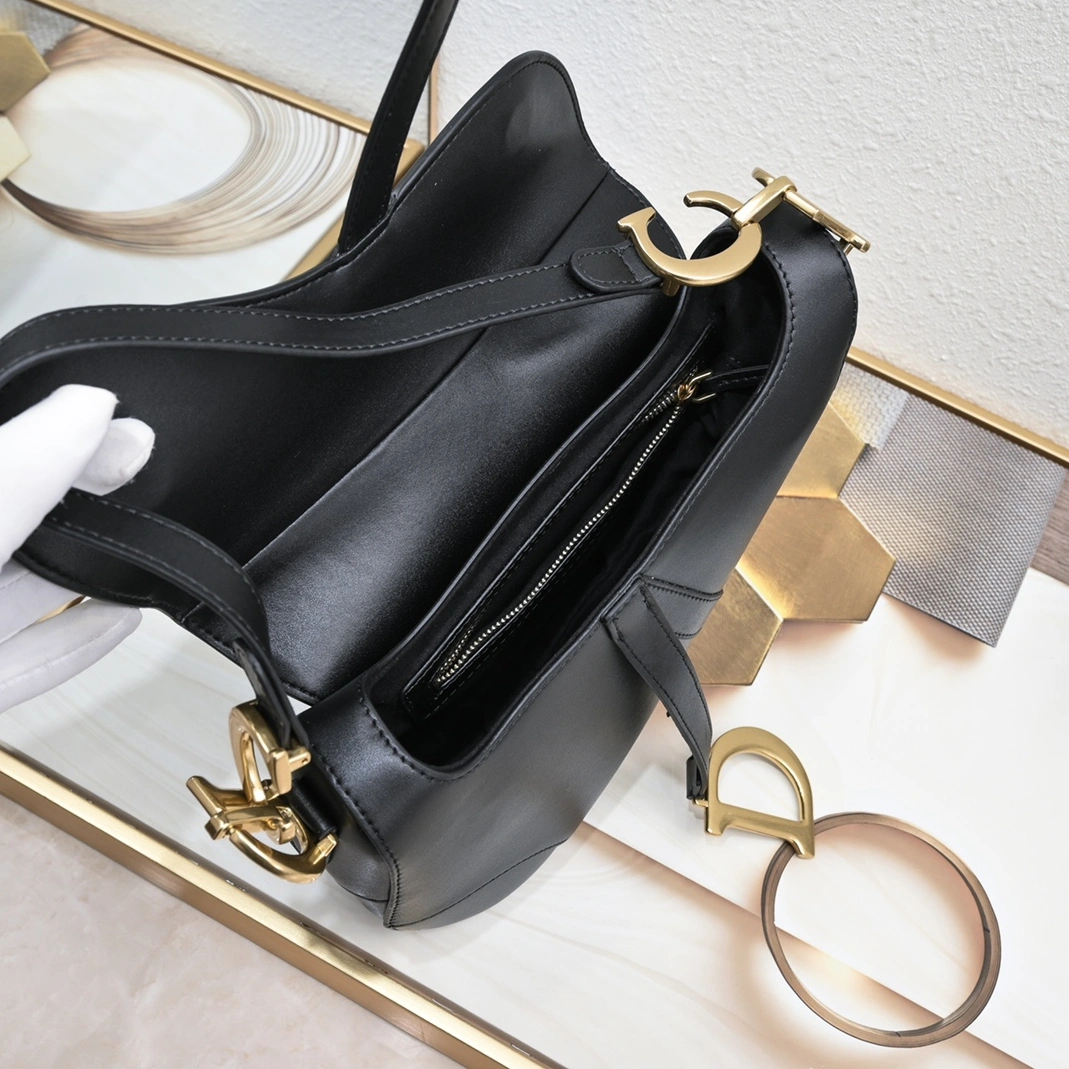 Durable 9617 Christian Dior AAA Quality Messenger Bags For Women