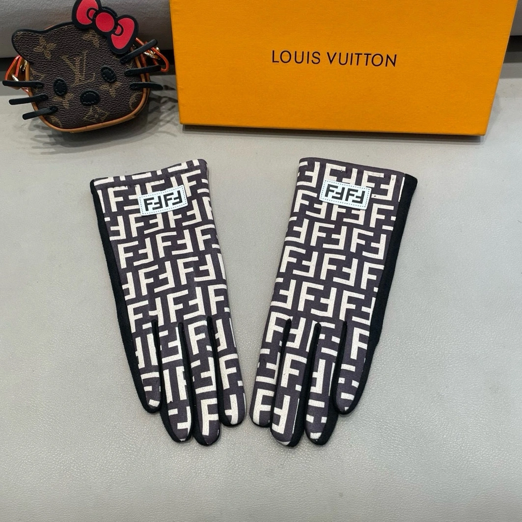 Durable 9684 Fendi Gloves