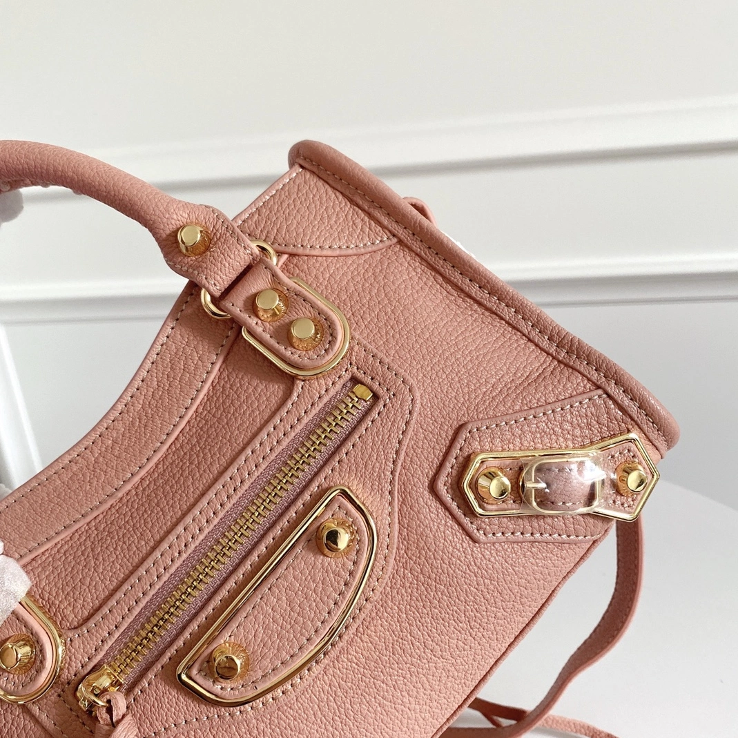 Durable 978 Balenciaga AAA Quality Handbags For Women