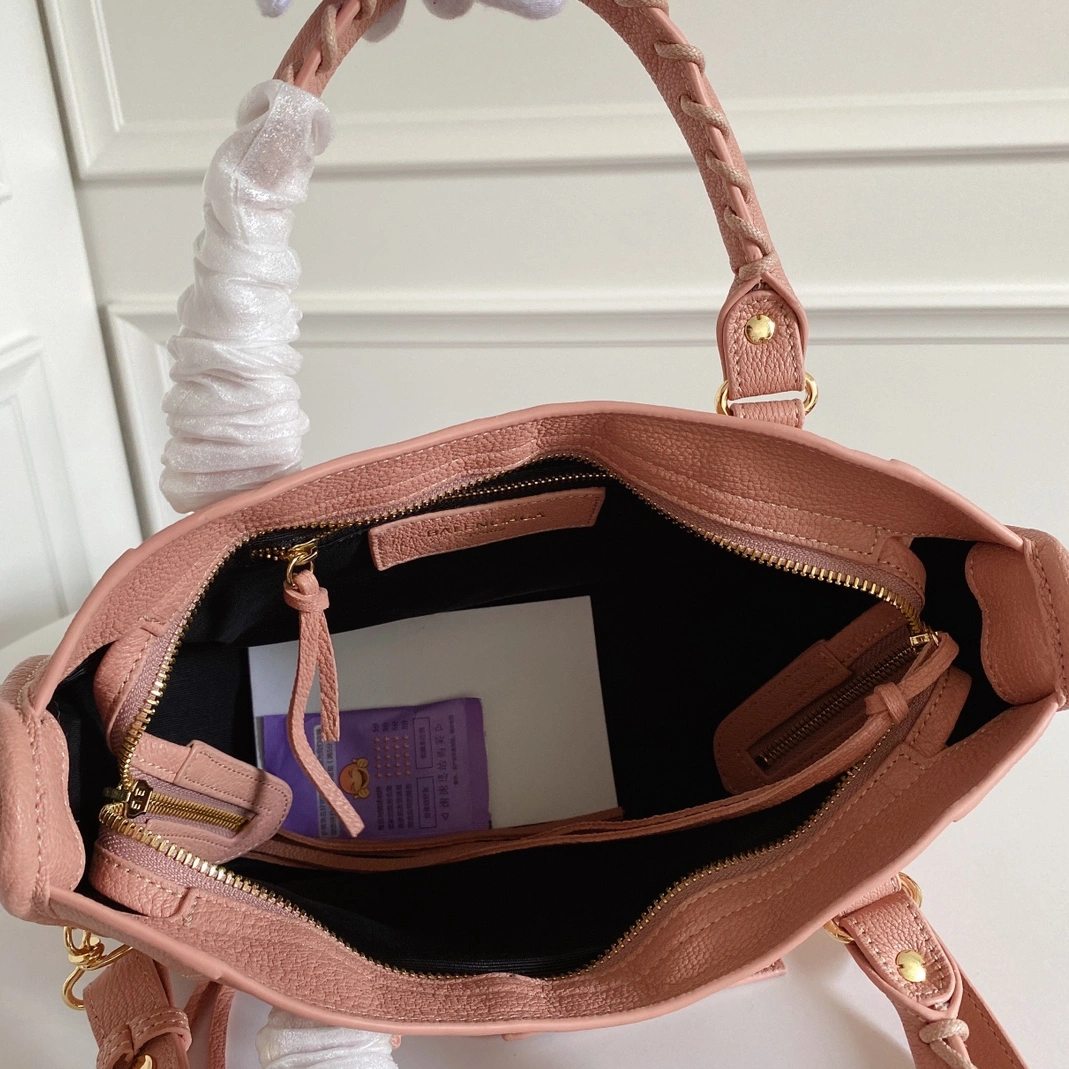 Durable 978 Balenciaga AAA Quality Handbags For Women