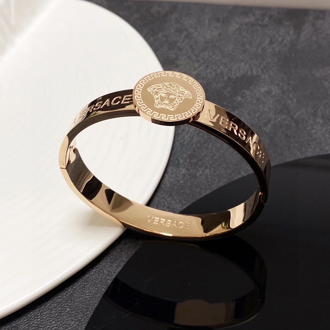Durable 9826 Versace Bracelet
