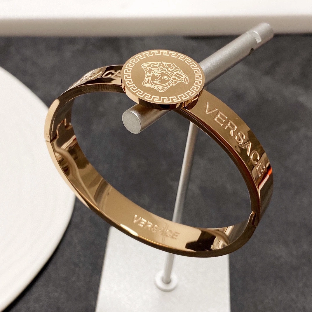 Durable 9826 Versace Bracelet