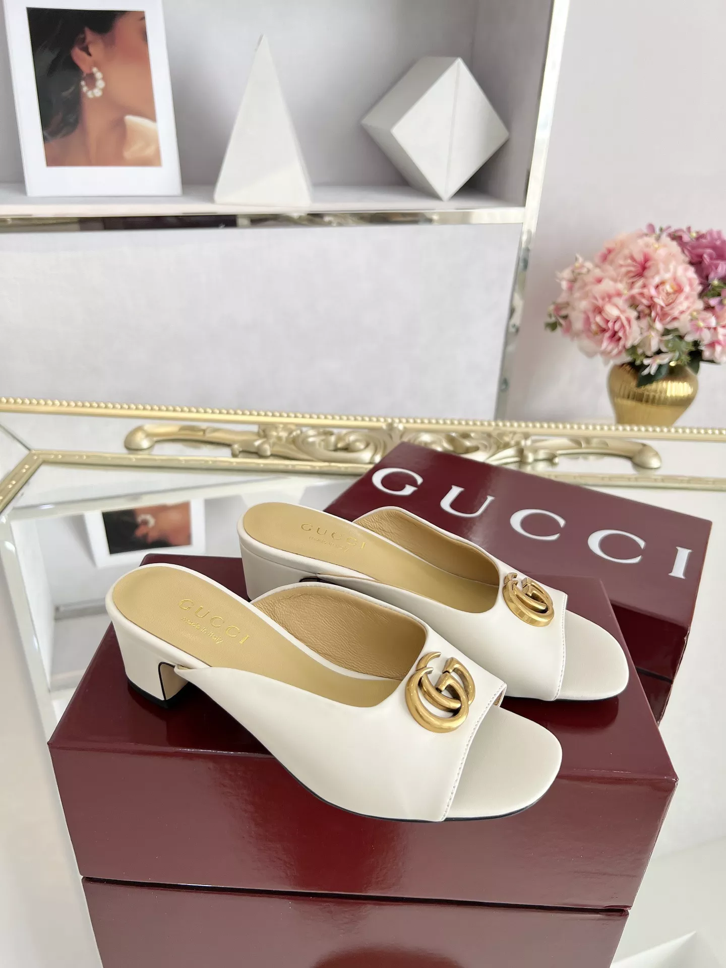Durable 9851 Gucci Slippers For Women