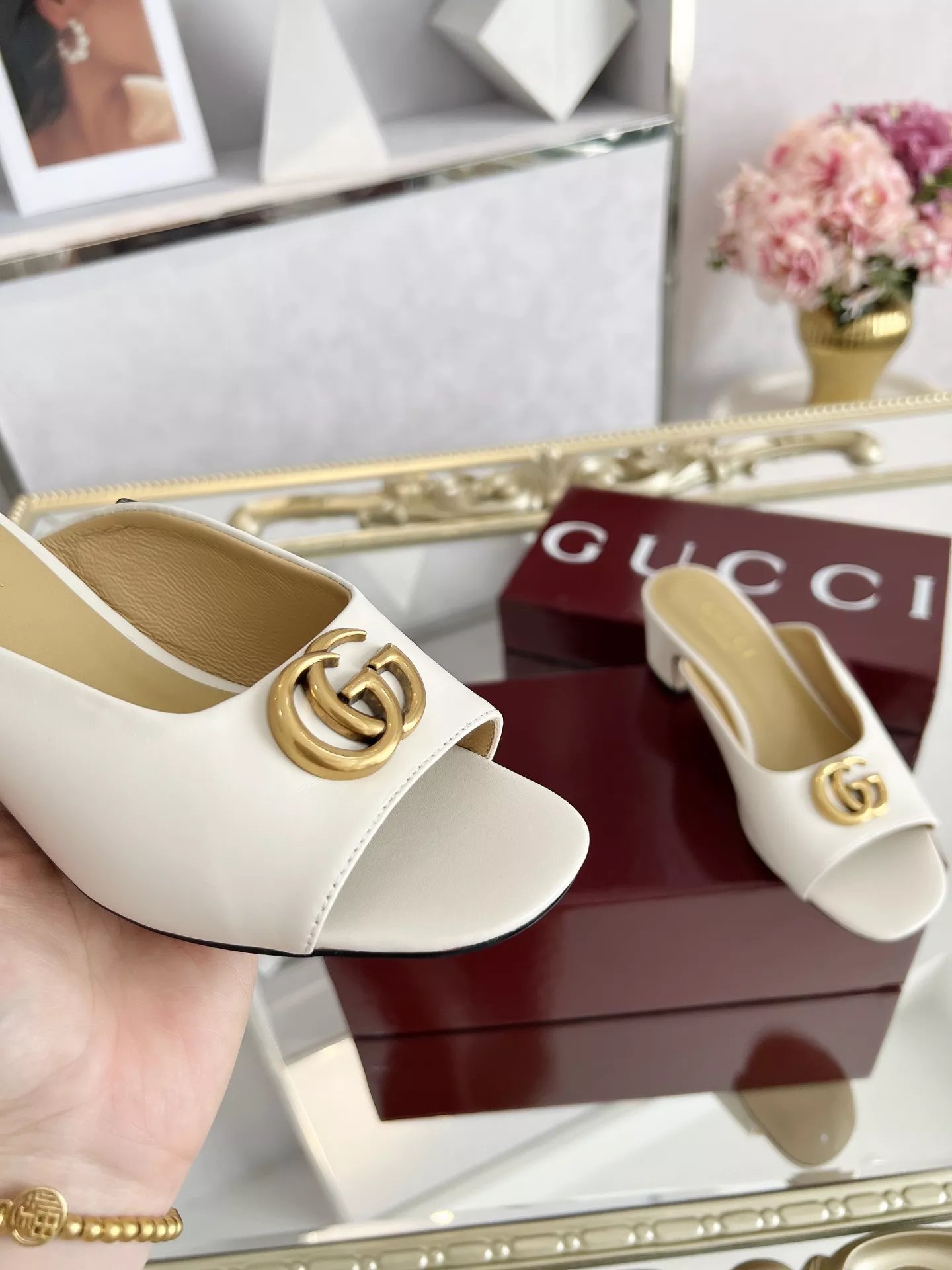 Durable 9851 Gucci Slippers For Women