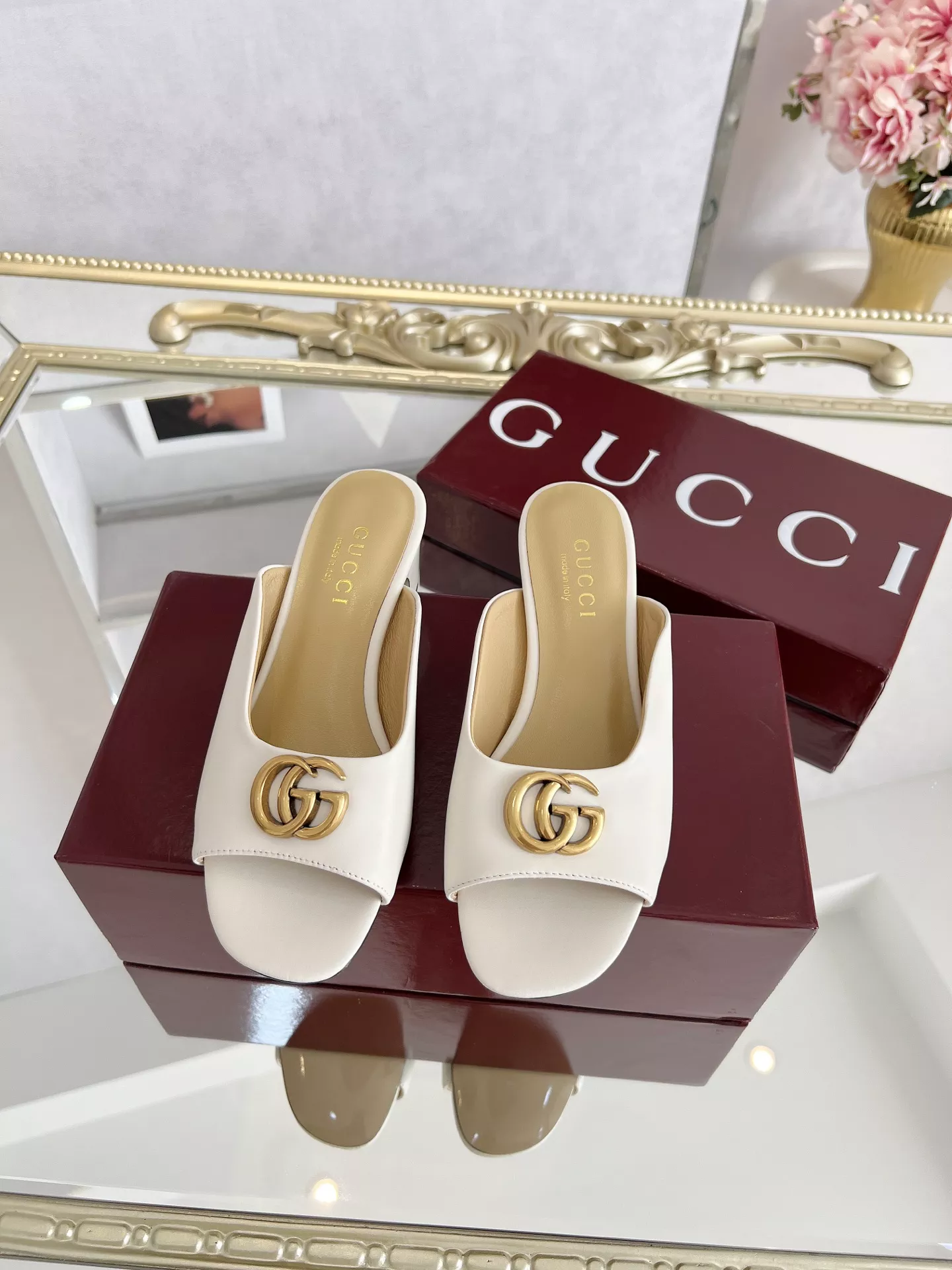 Durable 9851 Gucci Slippers For Women