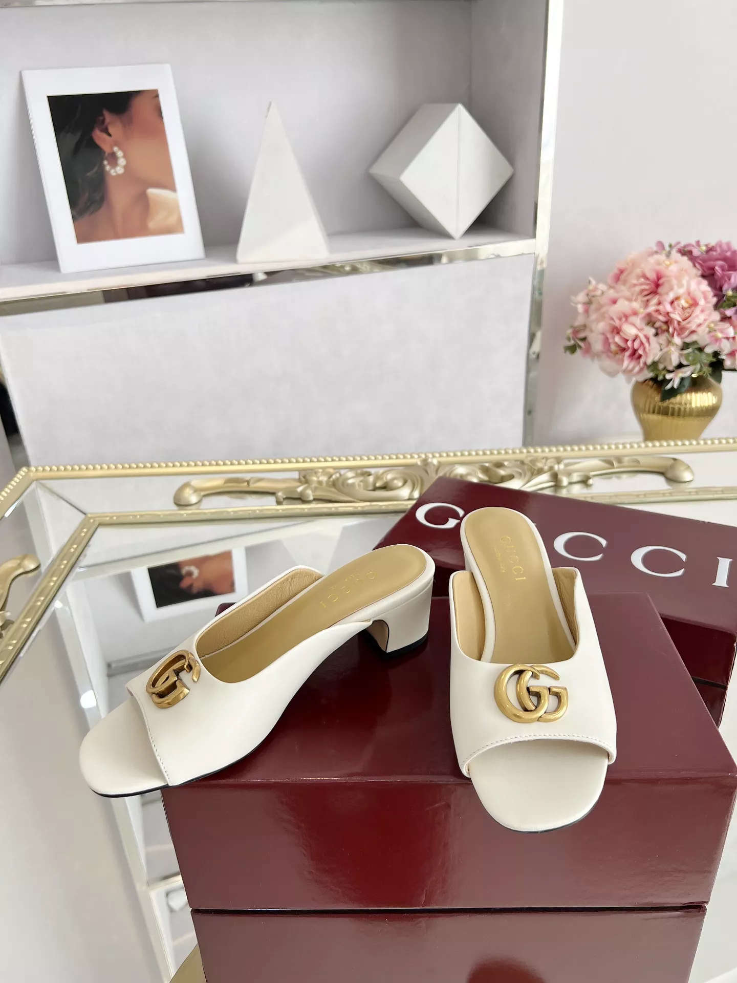 Durable 9851 Gucci Slippers For Women