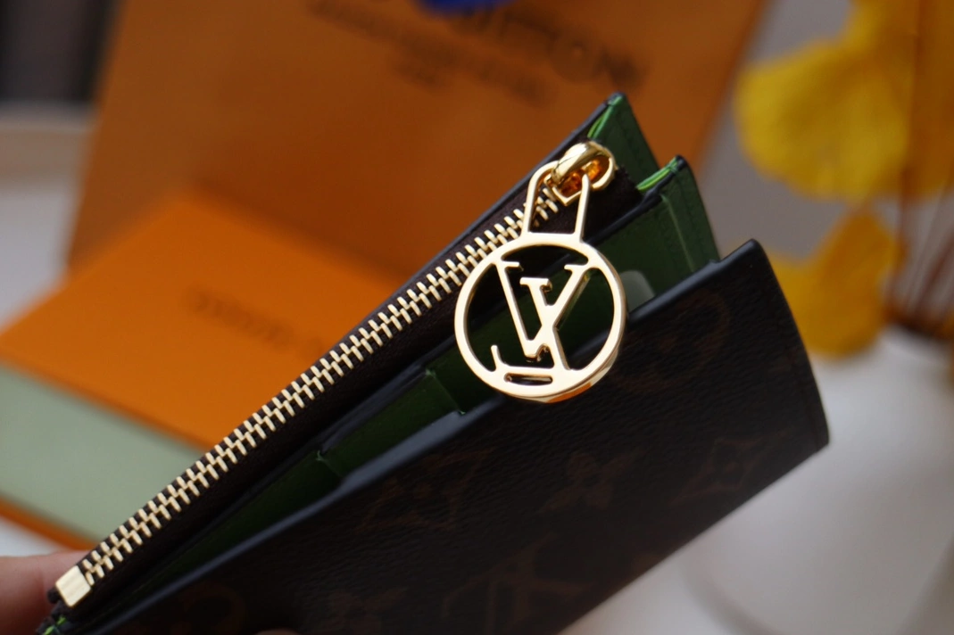 Durable 9904 Louis Vuitton AAA Quality Card Case In Green
