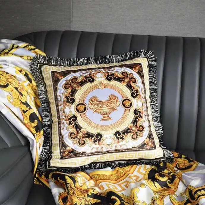 Durable 993 Versace Cushion